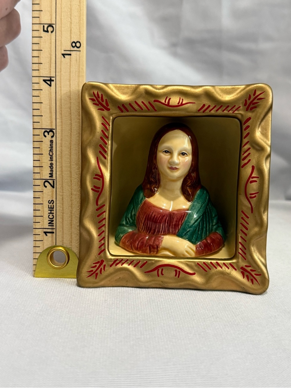 1997 Vandor Mona Lisa Ceramic Salt & Pepper Shaker Set in Picture Frame - Picture 6 of 6